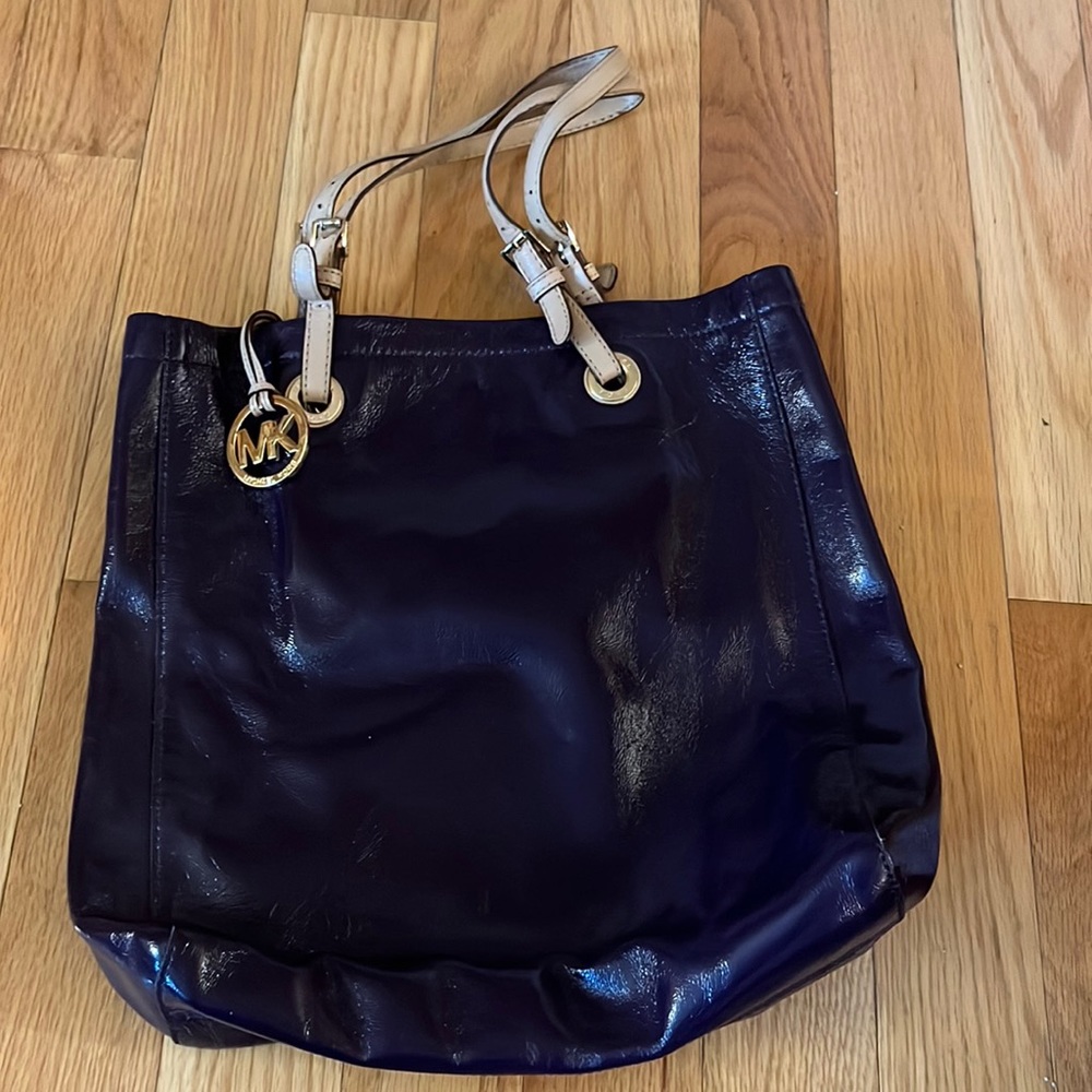 Large micheal Kohrs bag